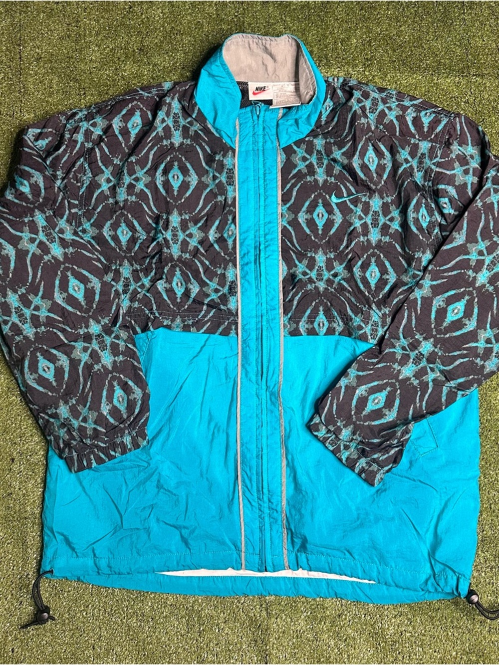 Vintage Nike women’s light weight windbreaker blue zip up size small